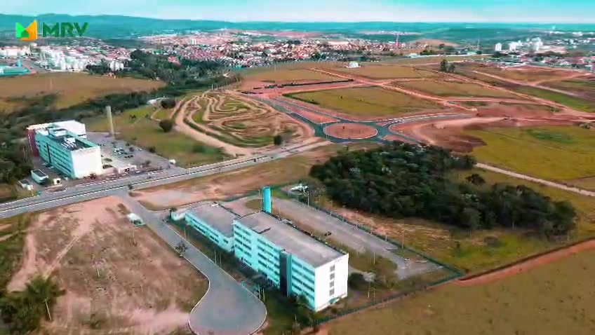Vista aérea do entorno da Cidade Sete Sóis, com o parque tecnológico e as novas vias